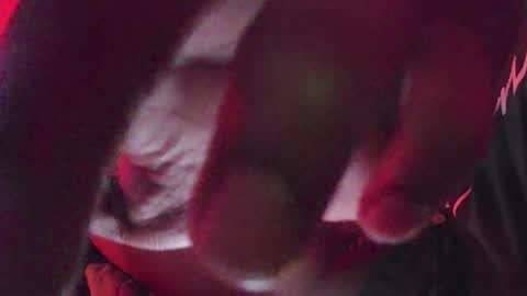 Snapshot of boss_playa98 chatting on 10/19/25, 10:27 boss_playa98 online show from 10/19/25, 10:27