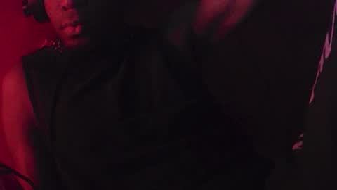 Snapshot of boss_playa98 chatting on 10/20/25, 09:43 boss_playa98 online show from 10/20/25, 09:43