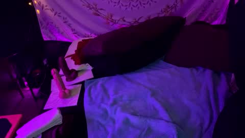 BossMom online show from 01/27/25, 03:47