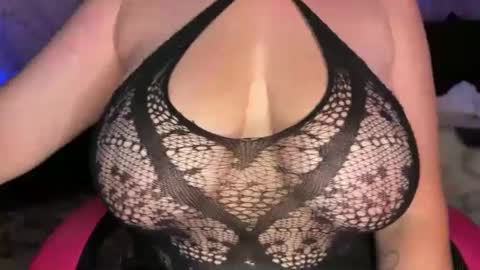 BossMom online show from 09/15/25, 05:46