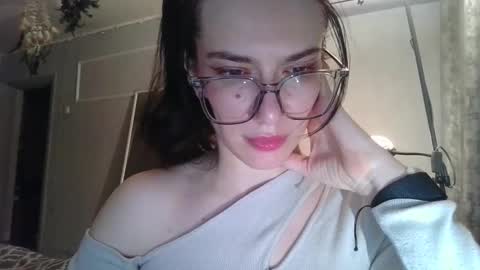 Snapshot of bossyiskitten chatting on 04/28/26, 10:48 Bossy online show from 04/28/26, 10:48