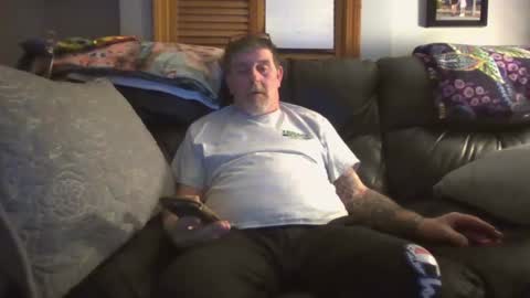 Snapshot of bostonguy1969 chatting on 01/30/25, 01:00 bostonguy1969 online show from 01/30/25, 01:00