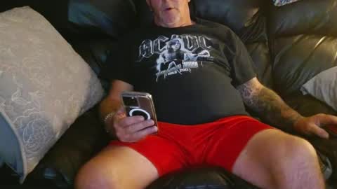 Snapshot of bostonguy1969 chatting on 10/05/25, 01:26 bostonguy1969 online show from 10/05/25, 01:26