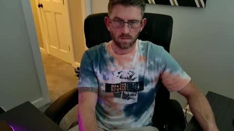 bostonmarine31 online show from 01/22/25, 08:17