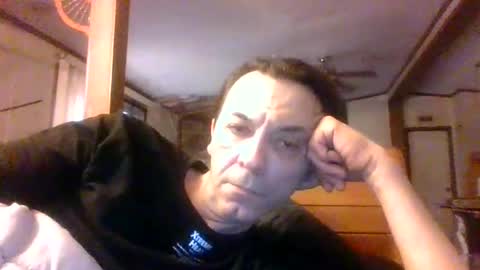 Snapshot of bottomcdforoldersc chatting on 12/27/24, 02:33 James online show from 12/27/24, 02:33