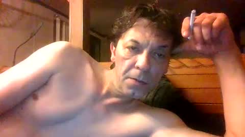 Snapshot of bottomcdforoldersc chatting on 10/04/25, 09:18 James online show from 10/04/25, 09:18