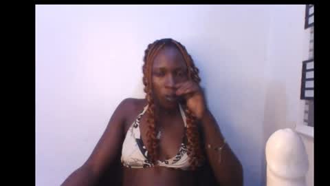 Snapshot of bouncybunnyxx chatting on 10/21/25, 06:41 bouncybunnyxx online show from 10/21/25, 06:41
