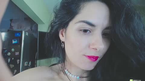 Snapshot of boxinghelen chatting on 02/17/25, 06:59 Helen  online show from 02/17/25, 06:59