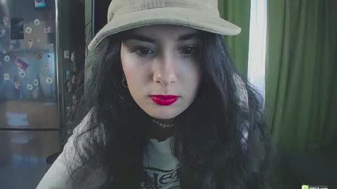 Snapshot of boxinghelen chatting on 02/18/25, 11:44 Helen  online show from 02/18/25, 11:44