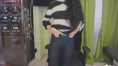 Snapshot of boxinghelen chatting on 02/27/25, 12:23 Helen  online show from 02/27/25, 12:23