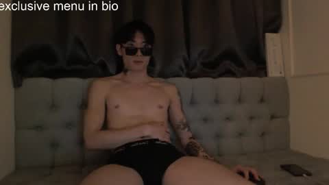 boxman556990 online show from 11/18/25, 05:06