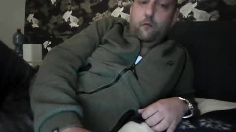 Snapshot of boy27weert chatting on 03/10/25, 08:34 Nope online show from 03/10/25, 08:34