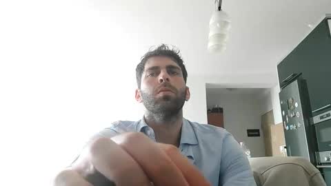Snapshot of boy_aroundtheworld chatting on 04/05/26, 02:47 Dan online show from 04/05/26, 02:47