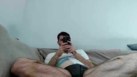 Snapshot of boy_aroundtheworld chatting on 04/11/26, 03:27 Dan online show from 04/11/26, 03:27