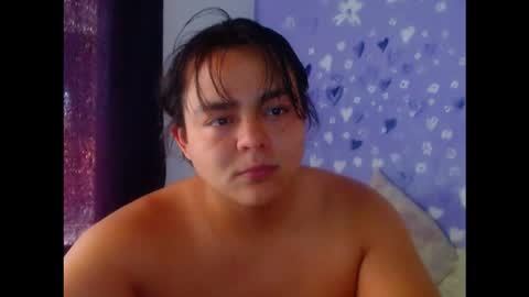 boy_king18 online show from 10/05/25, 08:18