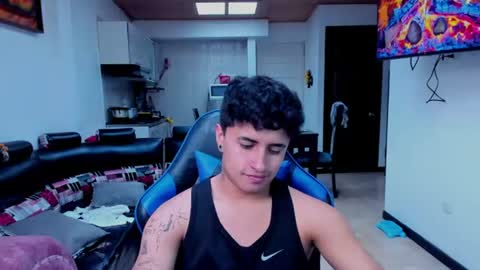 boy_nauthy online show from 07/10/26, 09:17