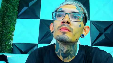 boy_tatto77 online show from 02/21/26, 07:15