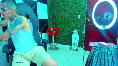 boy_tatto77 online show from 06/21/26, 01:08