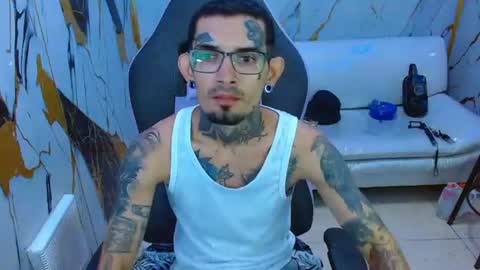 boy_tatto77 online show from 07/19/26, 01:53
