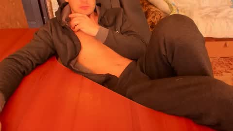 Snapshot of boyapollon chatting on 09/20/25, 07:31 BoyApollon online show from 09/20/25, 07:31