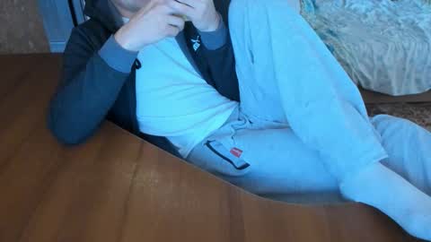 Snapshot of boyapollon chatting on 09/24/25, 10:29 BoyApollon online show from 09/24/25, 10:29