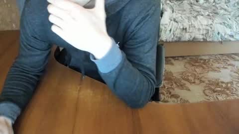 Snapshot of boyapollon chatting on 10/24/25, 10:11 BoyApollon online show from 10/24/25, 10:11