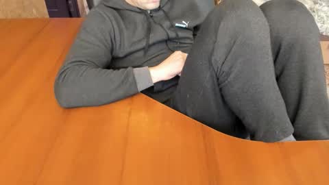 Snapshot of boyapollon chatting on 10/30/25, 07:32 BoyApollon online show from 10/30/25, 07:32