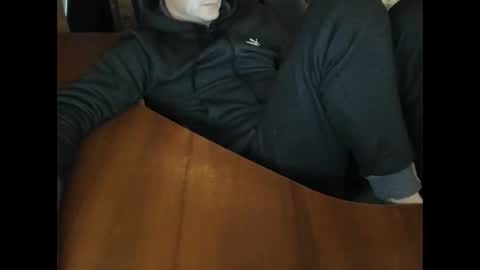 Snapshot of boyapollon chatting on 11/13/25, 07:51 BoyApollon online show from 11/13/25, 07:51