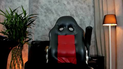 Snapshot of boyc02_ chatting on 09/30/25, 09:42 boyc02_ online show from 09/30/25, 09:42