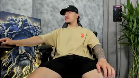 Snapshot of boyc02_ chatting on 11/09/25, 01:09 boyc02_ online show from 11/09/25, 01:09