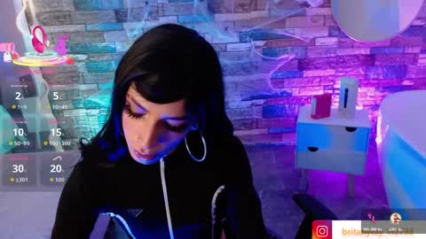 boyfox_tay online show from 11/21/25, 04:44