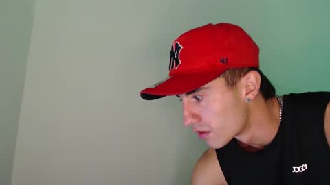 Snapshot of boyfriend_fuckme chatting on 12/23/25, 01:03 Felipe online show from 12/23/25, 01:03