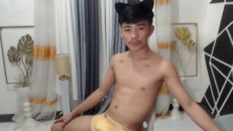 Snapshot of boynextdoor4ux chatting on 12/03/24, 08:38 HI IM JAMES DONT FORGET GIVE ME THUMBS UP AND JOIN TO MY FANCLUB online show from 12/03/24, 08:38