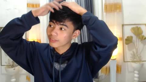 Snapshot of boynextdoor4ux chatting on 12/12/24, 10:56 HI IM JAMES DONT FORGET GIVE ME THUMBS UP AND JOIN TO MY FANCLUB online show from 12/12/24, 10:56