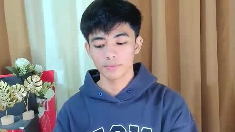 Snapshot of boynextdoor4ux chatting on 12/17/25, 03:51 HI IM JAMES DONT FORGET GIVE ME THUMBS UP AND JOIN TO MY FANCLUB online show from 12/17/25, 03:51