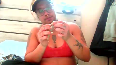 Snapshot of boypussy4lyfe chatting on 12/18/25, 10:16 boypussy4lyfe online show from 12/18/25, 10:16