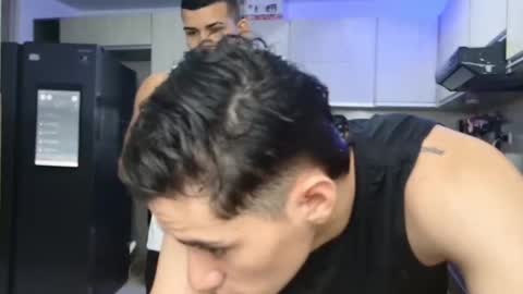 Angelo Mark Fernando Taylor online show from 10/15/25, 11:32