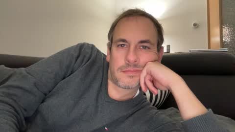 Snapshot of boyslut8 chatting on 10/07/25, 05:10 boytoyhh online show from 10/07/25, 05:10