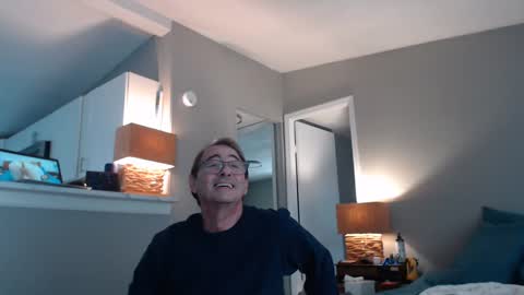 Snapshot of boysluvdaddy chatting on 01/28/25, 10:01 mr bill sir online show from 01/28/25, 10:01