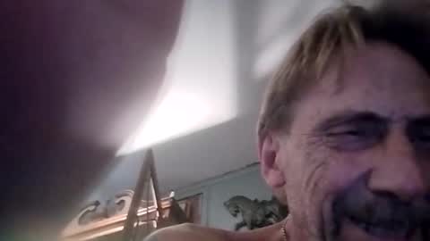 boytowhip online show from 09/28/25, 10:04