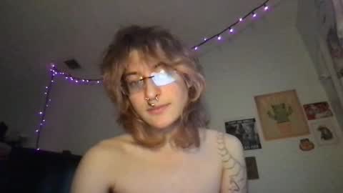 boywithbug online show from 03/10/25, 01:54