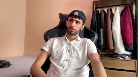 boyzinm2 online show from 10/26/25, 01:06