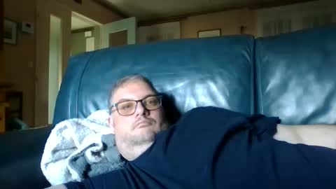 Snapshot of bozo81 chatting on 09/23/25, 03:37 bozo81 online show from 09/23/25, 03:37