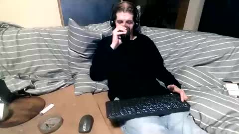 bponie1 online show from 09/11/25, 01:17