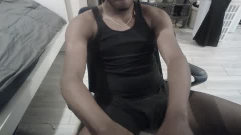 Snapshot of bquen400 chatting on 10/09/25, 01:25 bquen400 online show from 10/09/25, 01:25