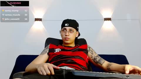 Snapshot of br4ndon_cooper chatting on 11/12/25, 07:24 Brandon online show from 11/12/25, 07:24