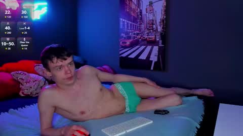 Snapshot of brad_myles chatting on 11/13/25, 01:32 Brad online show from 11/13/25, 01:32