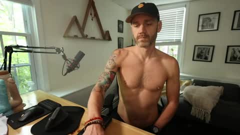 Snapshot of bradbronton chatting on 05/31/26, 11:17 BradBronton online show from 05/31/26, 11:17
