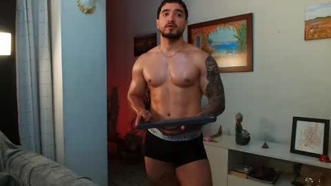 Snapshot of bradley_martinez chatting on 10/19/25, 01:06 Bradley Martinez online show from 10/19/25, 01:06