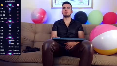 Bradley Colton Independ Model online show from 12/09/24, 03:22